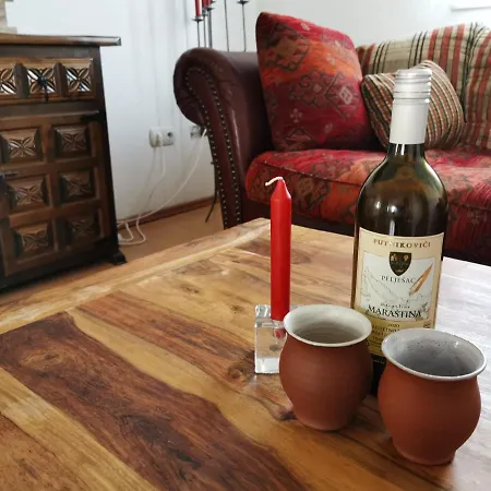 Mala Vala #1 - Seeview - 80 Qm - 2 Sz - 4 Pers Trogir