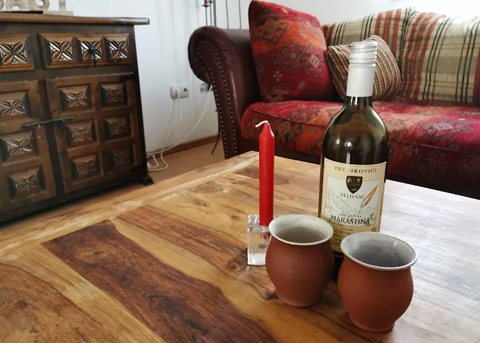 Mala Vala #1 - Seeview - 80 Qm - 2 Sz - 4 Pers Trogir